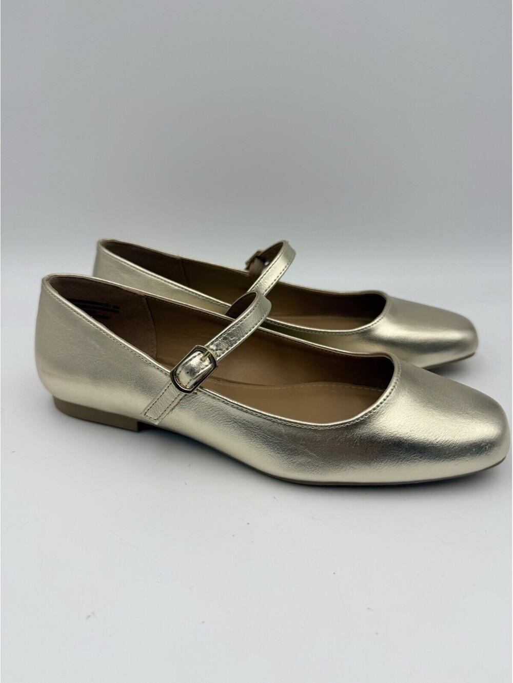 Steve Madden Berdine Size 6 Gold Coquette Flats Mary Jane Strap NWOB